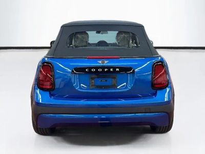 2026 MINI CONVERTIBLE — detail view