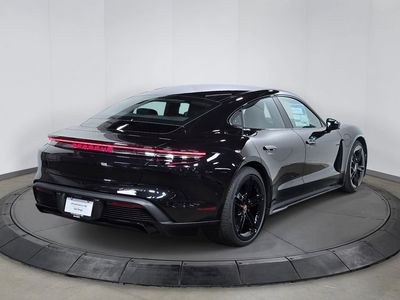 2026 Porsche Taycan - Photo 7
