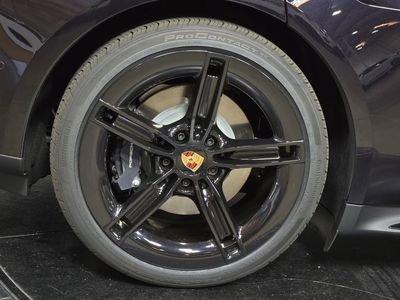 2026 Porsche Taycan - Photo 29