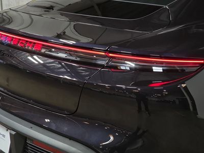 2026 Porsche Taycan - Photo 30