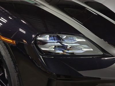 2026 Porsche Taycan - Photo 12