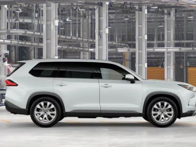 2026 Toyota Grand Highlander Hybrid - Photo 14