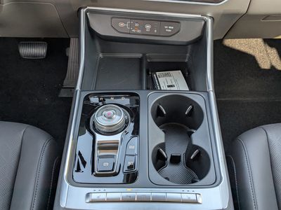 2026 Kia Carnival Hybrid - Photo 24