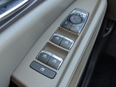 2026 Kia Carnival Hybrid - Photo 29