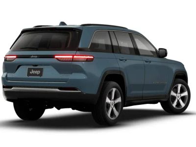 2026 Jeep Grand Cherokee — side profile view