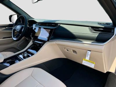 2026 Jeep Grand Cherokee L — photo 30 view