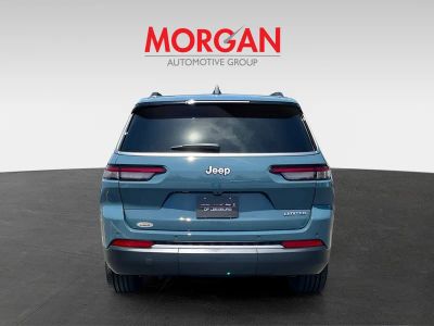 2026 Jeep Grand Cherokee L — engine compartment view