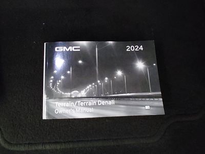 2024 GMC Terrain — photo 18 view