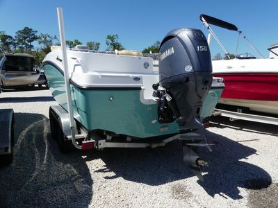 2025 Hurricane SunDeck Sport 218 OB - Photo 5
