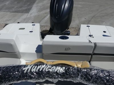 2025 Hurricane SunDeck Sport 218 OB - Photo 15