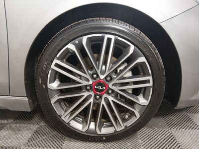2023 Kia Forte - Photo 10