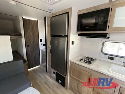 2025 Gulf Stream RV Kingsport Ultra Lite - Photo 16