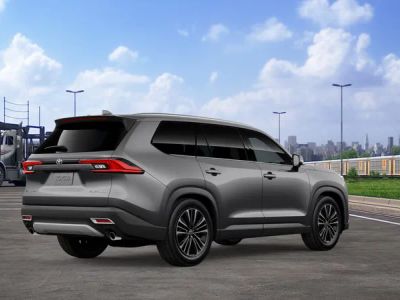 2026 Toyota Grand Highlander Hybrid - Photo 12