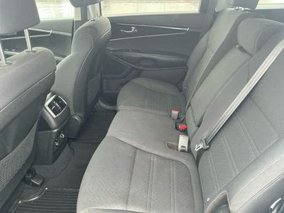 2020 Kia Sorento — photo 16 view