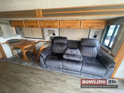 2002 Dutch Star 3852 — photo 9 view