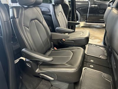 2026 Chrysler Pacifica — photo 15 view