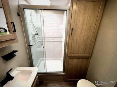 2026 Coachmen Catalina Legacy Edition - Photo 12