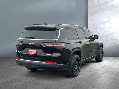 2021 Jeep Grand Cherokee L — engine compartment view