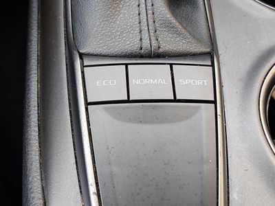 2024 Toyota Camry — photo 17 view