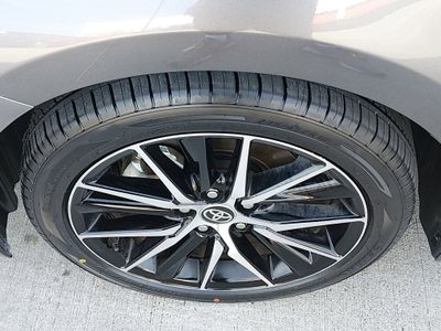 2024 Toyota Camry — photo 10 view