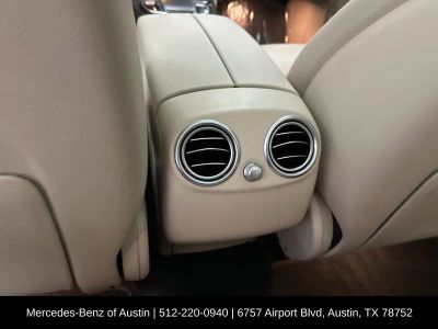 2021 Mercedes-Benz GLC - Photo 24