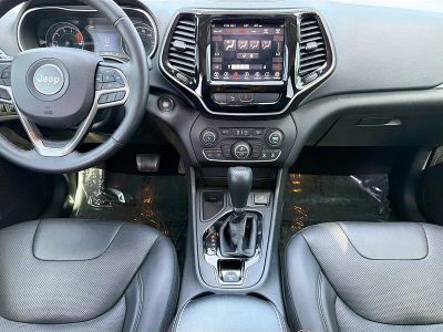 2019 Jeep Cherokee — photo 18 view