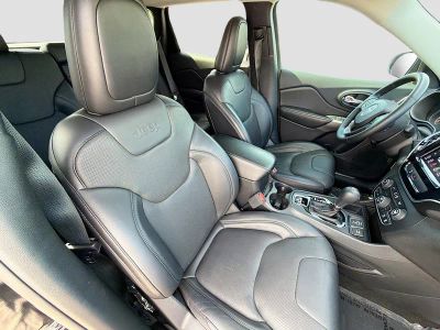 2019 Jeep Cherokee — photo 14 view