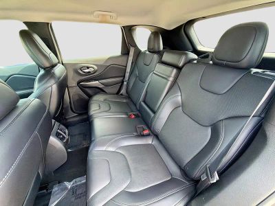 2019 Jeep Cherokee — photo 20 view