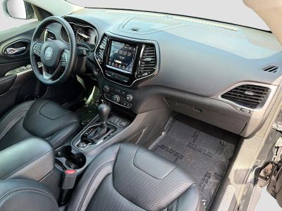 2019 Jeep Cherokee — photo 13 view