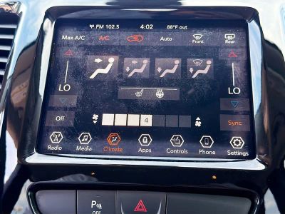 2019 Jeep Cherokee — photo 32 view