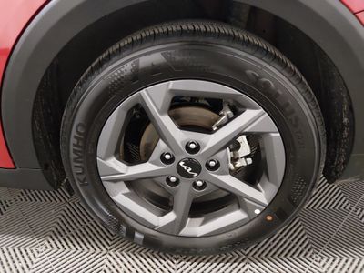 2025 Kia K4 - Photo 10