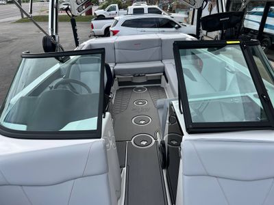 2022 MasterCraft NXT 22 - Photo 12