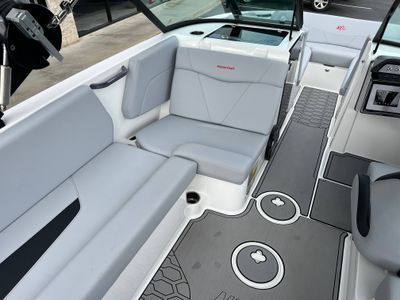 2022 MasterCraft NXT 22 - Photo 11