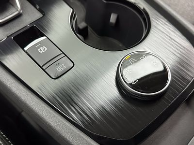 2025 Nissan Rogue - Photo 17