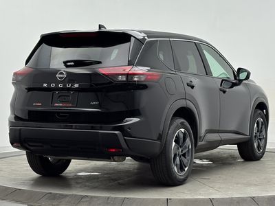 2025 Nissan Rogue - Photo 4
