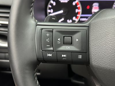 2025 Nissan Rogue - Photo 19