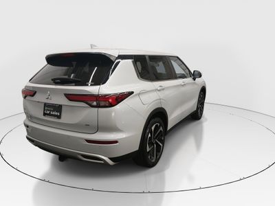 2023 Mitsubishi Outlander - Photo 7