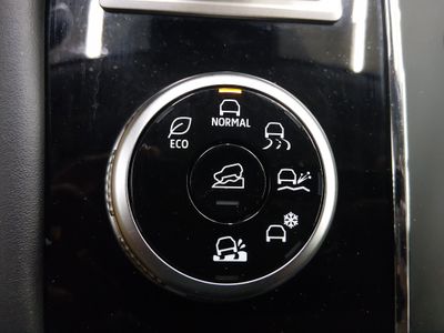2023 Mitsubishi Outlander - Photo 19