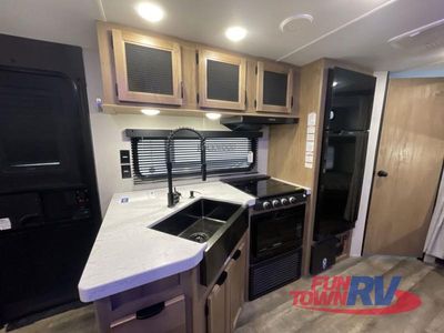 2024 Forest River RV Cherokee Grey Wolf - Photo 11