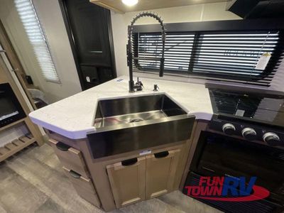 2024 Forest River RV Cherokee Grey Wolf - Photo 12