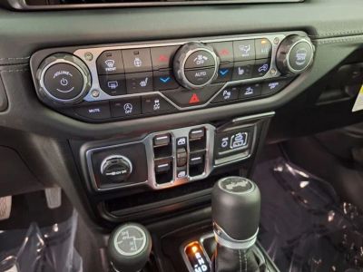 2026 Jeep Wrangler — photo 23 view