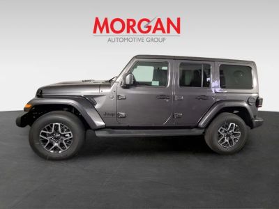 2026 Jeep Wrangler — photo 7 view