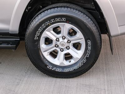 2020 Toyota 4Runner - Photo 8