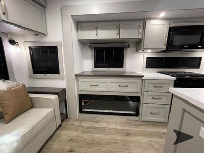 2026 Brinkley Model Z - Photo 31