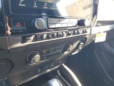 2026 Nissan Frontier — photo 17 view