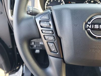 2026 Nissan Frontier — photo 11 view