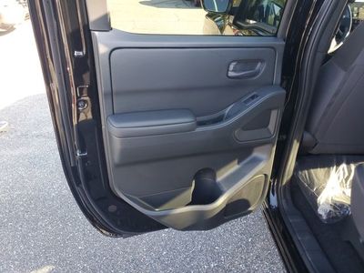 2026 Nissan Frontier — photo 25 view