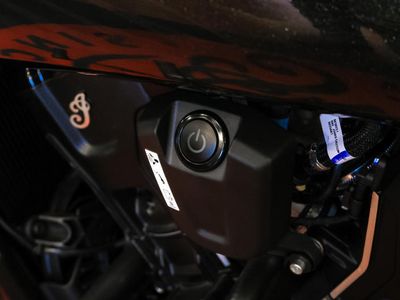 2026 Indian Motorcycle 101 Scout Black Crystal with Super Graphite — photo 13 view