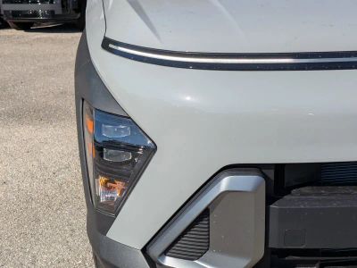 2026 Hyundai KONA — photo 10 view