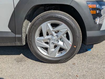 2026 Hyundai KONA — photo 11 view